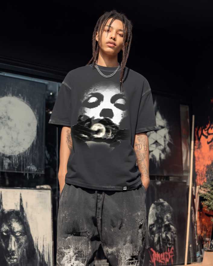White-Face Camera Vintage-Washed Oversized Tee